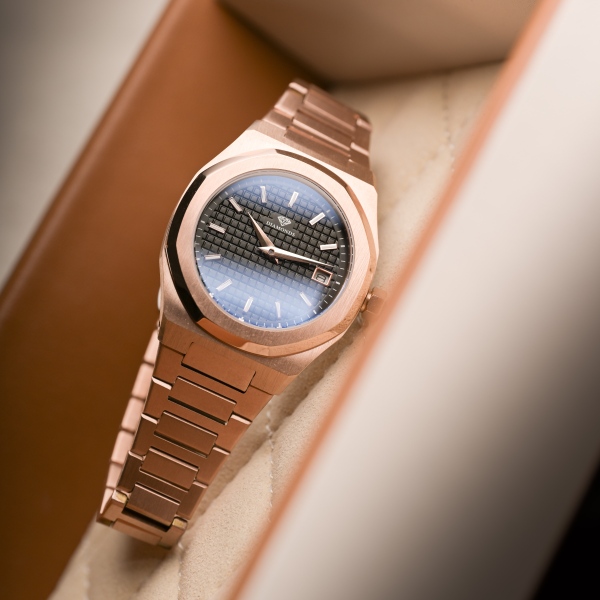 Rose Black Dial Steel